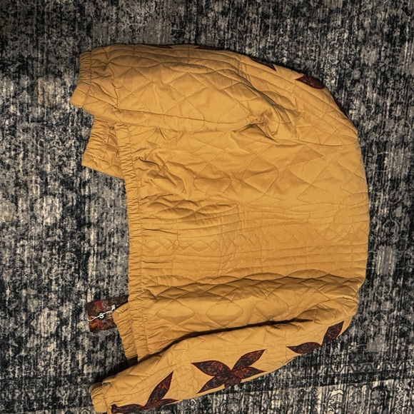 Stylish Quilted Jacket with Star Pattern - Picture 2 of 2